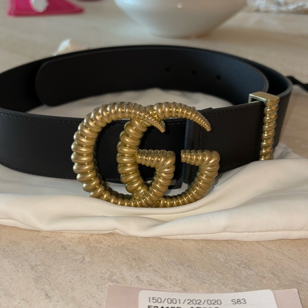 Moon Calfskin Torchon Double G 25mm Belt width 40 barely worn!